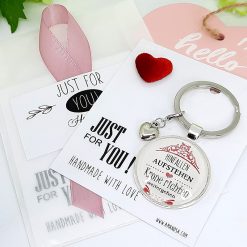 Schlüsselanhänger Aufstehen und Krone richten Geschenk 03